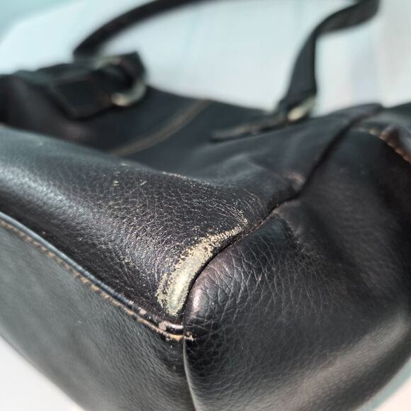 Black Leather Pebble Grain Double Shoulder Strap Purse with Zipper Closure - Picture 14 of 14